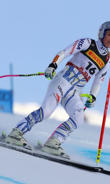 With retirement near, Vonn crashes in super-G at worlds